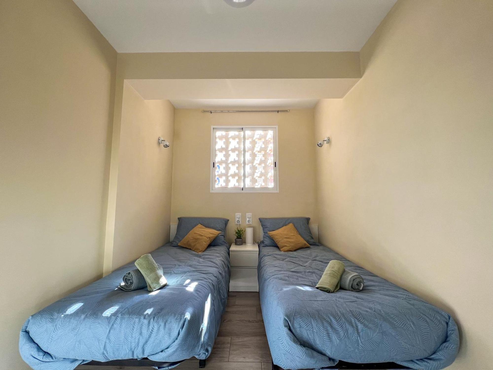 Апартаменты Karola Cosy Бенидорм Экстерьер фото
